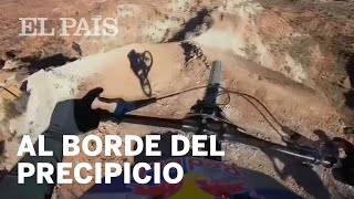 Una bajada de vértigo en bicicleta de montaña  Vídeo [upl. by Acim]