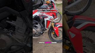 Levando pedaço de pau amarrado na moto pra quê  viagemdemoto dicas polemica africatwin [upl. by Cordalia]