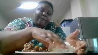 eating sadza and beef stew 4thousandwatchhour GloriaMasiyaeg3ne [upl. by Nodnar]