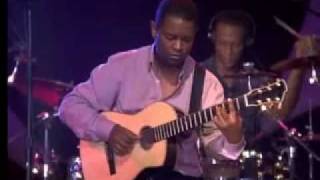 Earl Klugh  Livin Inside Your Love LIVExvidavi [upl. by Bowrah]