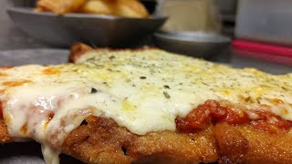 MILANESA NAPOLITANA CON PAPAS FRITAS Chef Marcos Di Cesare [upl. by Attelliw]