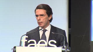 Aznar cree que las pensiones no se afrontan con mayorías precarias [upl. by Ahsuatan]