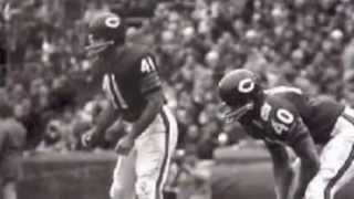 GALE SAYERS WITH INSIGHT ON BRIAN PICCOLO amp THE MOVIE quotBRIANS SONGquot [upl. by Thorstein401]