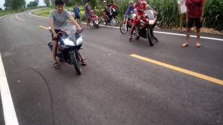 Yamaha R15 vs Honda CBR150 [upl. by Matthiew]