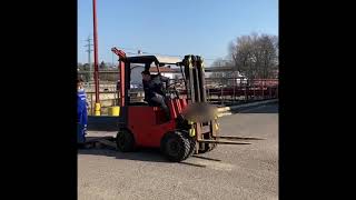 New helper forklift VZV Desta DVHM 2522 LX [upl. by Ardeahp66]