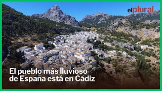 Grazalema el pueblo de Cádiz donde más llueve y un indispensable en la ruta de Pueblos Blancos [upl. by Derr]