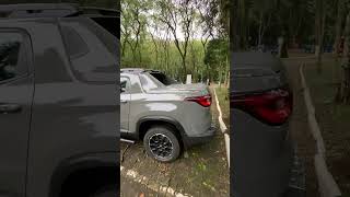 Fiat Toro Ultra 2024 em 1 minuto pickup com jeito de SUV motor diesel e tração 4x4 [upl. by Yreffej8]