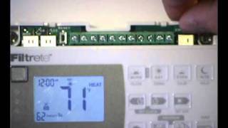 Filtrete 3M22 for heat pump systems How to activate emergency and how to deactivate emergency heat [upl. by Eledoya]