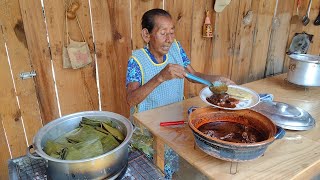 Asi Preparo Los TAMALES DE FRIJOL EN HOJAS DE PLATANO y El Mole Rojo De Pollo  DOÑA LUPITA [upl. by O'Conner]