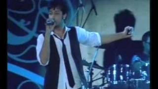 ATIF ASLAM LIVE Bheegi Bheegi Raato MaiHQ [upl. by Pearson]