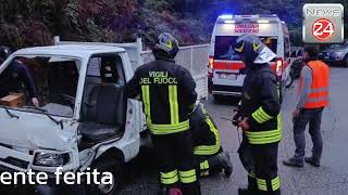 Nonio incidente tra due furgoni conducente ferita [upl. by Aceissej731]