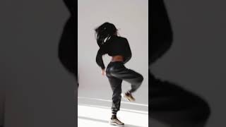 Kizz daniel  Nesesari ft Philkeyz dance video [upl. by Kristan]