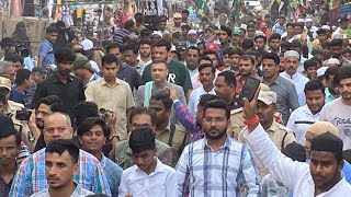 AIMIM Floor Leader Akbaruddin Owaisi Along With Dr Nooruddin Owaisi Paidal Daura At Ismail Nagar [upl. by Parris481]