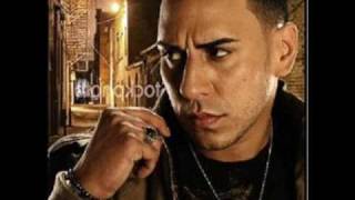 Descara Remix de Yomo ft Wisin y Yandel Version Nueva 2009 [upl. by Eikcaj428]