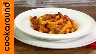 Pasta con pomodorini arrosto e pancetta  Ricetta primi piatti [upl. by Animrac]