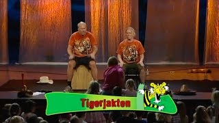 Tigerjakten  Mora Träsk på Cirkus [upl. by Olegnaed]