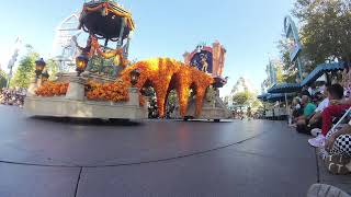 desfile julio disneyland adventure park [upl. by Aydni865]