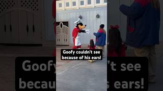 Goofy can’t see  Disneyland [upl. by Devinne]