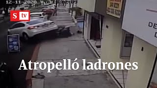 Escapó de un asalto pero regresó y atropelló sin piedad a los ladrones  Videos Semana [upl. by Cornell]