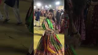 5vage mara pag dhruje song music punjabi newsong live garbadance navratri dance garbagarba [upl. by Tnecnev]