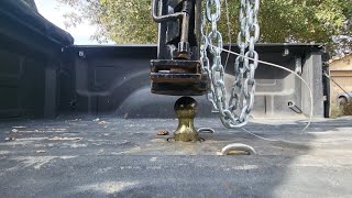 How to Hook Up a Gooseneck Trailer [upl. by Aneeram]