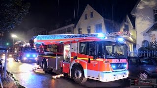 GEBÄUDEBRAND IN DÜSSELDORF  Eingangsbereich amp Treppenhaus brannten  Feuerwehr Düsseldorf [upl. by Idnew954]