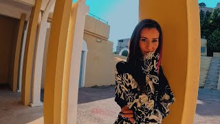 Dana  Felicita Clip Officiel [upl. by Neyuh]