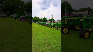 Threshers show countrymusic tractor [upl. by Idoc156]