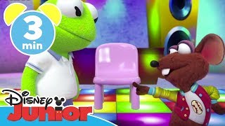 Muppet Babies  Clip Der große Tanzwettbewerb  Disney Junior Kurzgeschichten [upl. by Nicolais]