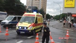 RTW 81831 ASB Bremen in Hamburg beim Schlagermove 2012 Zusammenschnitt HD [upl. by Teferi]