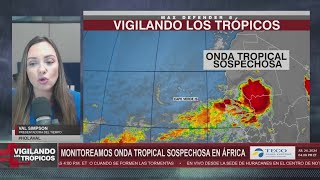 Onda tropical sospechosa se mueve sobre África podría alcanzar la costa de EEUU [upl. by Blatman799]