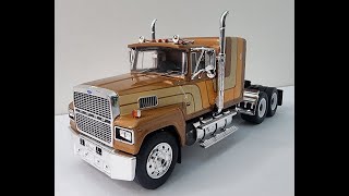 FORD LTL 9000 BY IXO MODELS UNBOXING AND REVIEW 143 SCALE DIECAST SEMI TRAILER TRUCK BIG RIG [upl. by Okiman905]