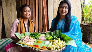 পাহাড়ি মুরগি আর বাঁশ কোড়ল দিয়ে পাহাড়িদের মজার রান্না  Hilly Cooking Chicken with Bamboo Shoot [upl. by Hama]