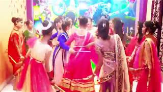 kamariya  mitron group garba dance for girls  navratri 2018 [upl. by Lienaj]