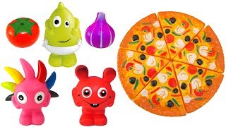 Babblarna gör en rolig pizza av leksaksgrönsaker och Play Doh lera  Lek och lär på svenska [upl. by Furlong]