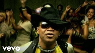 Carlinhos Brown  Garoa Videoclip [upl. by Kcirdek]