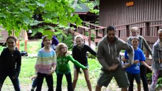 Cam Green and kids performing the dragonfly song at Wanakita [upl. by Lavud896]