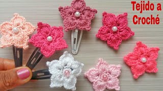 Cómo TEJER mini flores a CROCHEGancho para niñas flower purseHiar Clip Crochet flower crochet [upl. by Helaine]