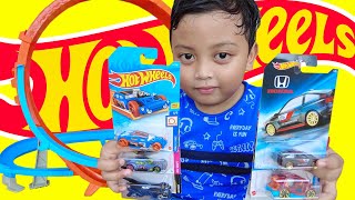 Nyobain Mobil Hot Wheels Baru di Lintasan Hot Wheels Keren [upl. by Eglantine]