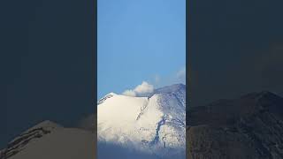 objeto no identificado sobre el cráter del volcán Popocatépetl [upl. by Aivan]