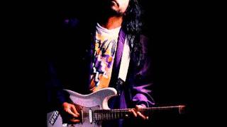 Ramli Sarip n Lovehunter  Blues untuk rakyat [upl. by Bowler]