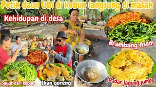 NYESEL BARU TAU RESEP INI‼️MASAK DAUN UBI BRAMBANG ASEMSAMBEL TAUNDADAR JAGUNG JUMBO amp IKAN GORENG [upl. by Gnouv]