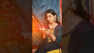 Diwali photoshoot pose ideas 💡📸 photography with Diya 🪔 amp फूलझड़ी 🎇ytshorts photographydiwali [upl. by Lorin]