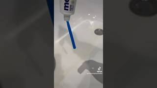 I 1000 usi del bicarbonato come sbiancare la vasca ingiallita cleantok perte cleaninghacks [upl. by Eeniffar]