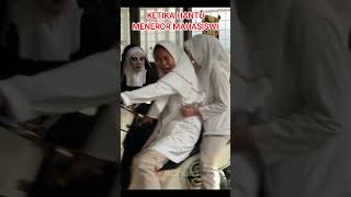 Hantu teror mahasiswi halloween viral funny entertainment funnyvideo [upl. by Mcculloch]