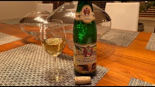 Weingut Schwaab Kiebel 2004 Urziger Wurzgaarten Splatlese Riesling German Value Wine Review [upl. by Salbu]