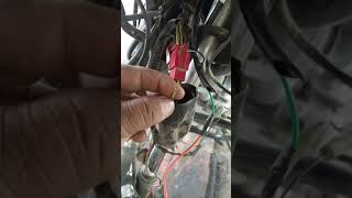 Bajaj CT 100bs4baike ke headlight mein LEDbulb kaise lagaye giri auto reparing automecenical [upl. by Melliw]