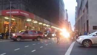 Les pompiers de New York en pleine action [upl. by Ornas]