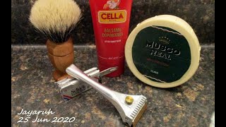 Shaving with Bunny 3 and Musgo Real [upl. by Llerrej]