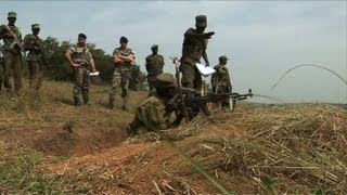 Somali soldiers graduate from EUrun training [upl. by Lorelei]